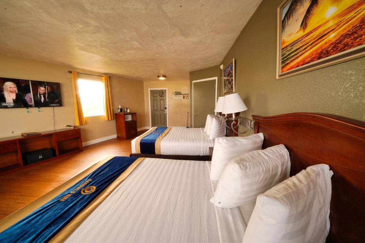 Sandals Inn Daytona Beach Buitenkant foto